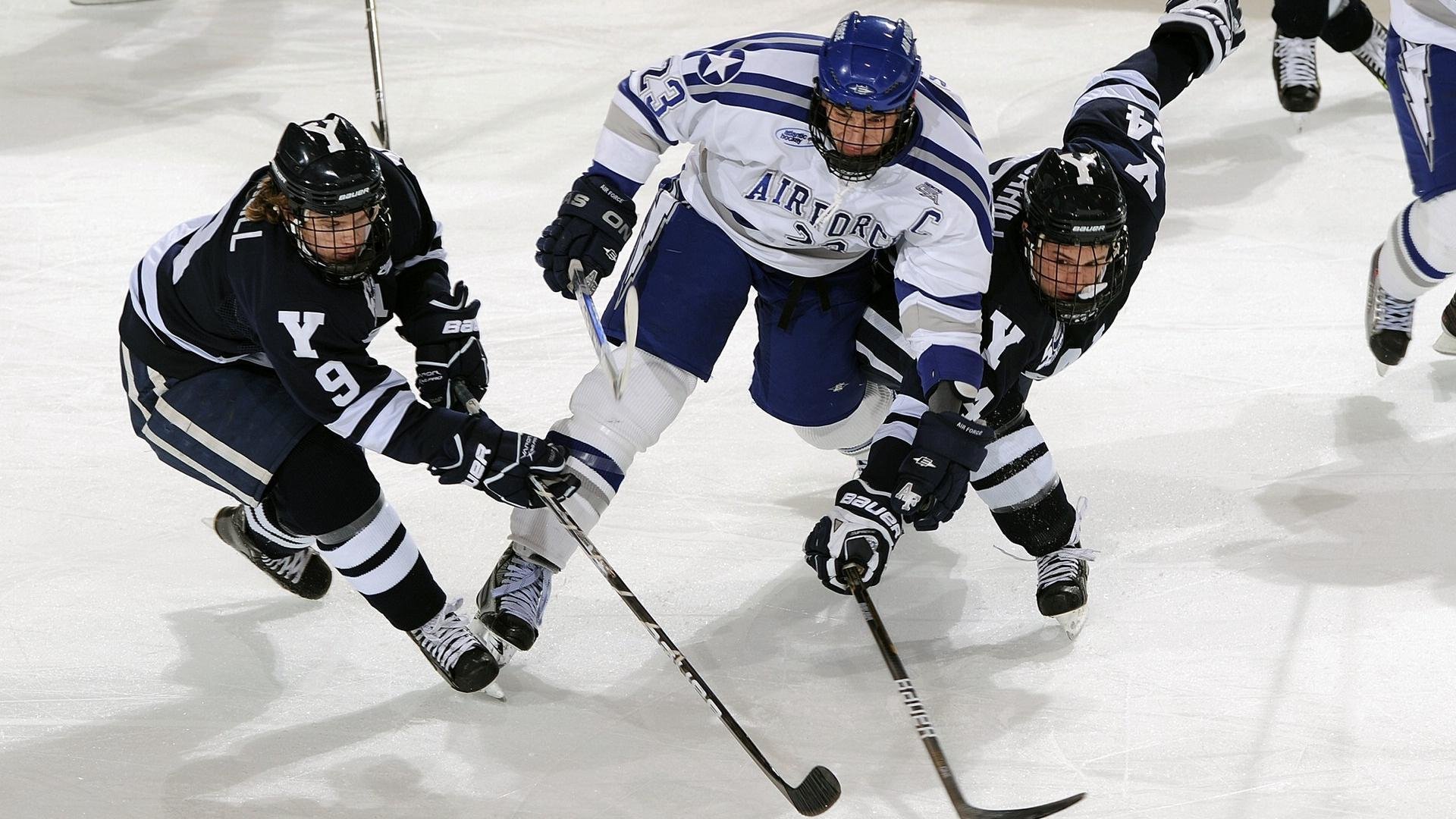 爱游戏体育（AYX）官方APP下载-足球训练营接入AI智能监测平台，足球培训管理app